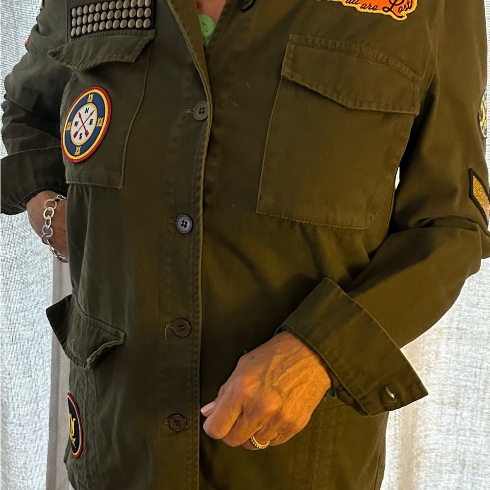 Women's Olive Bush/Military Jacket. Super comfy. Great condition, hardly worn. M